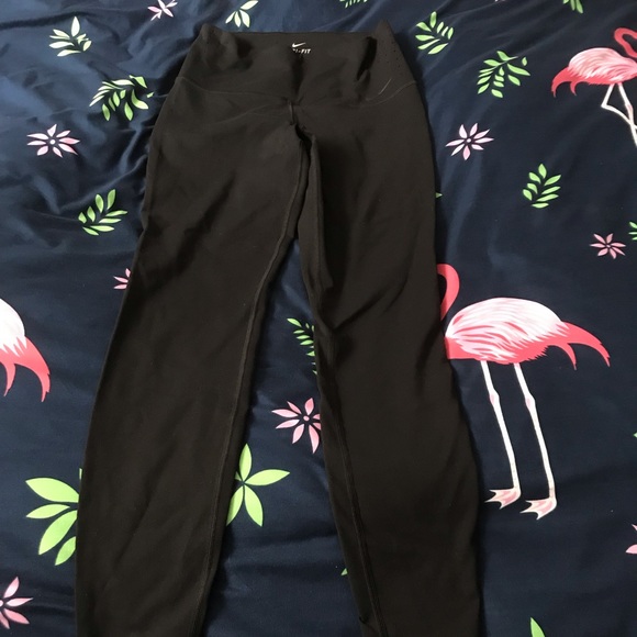 Nike Pants - Dri fit Nike leggings